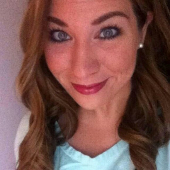 Meet your Posher, Kassandra - Picture 1 of 1